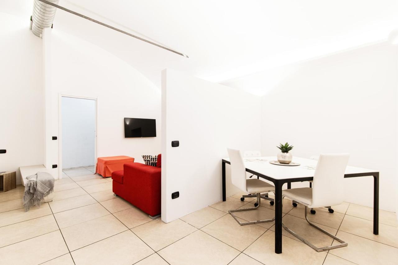 Loft Near Duomo Apartment Комо Екстериор снимка
