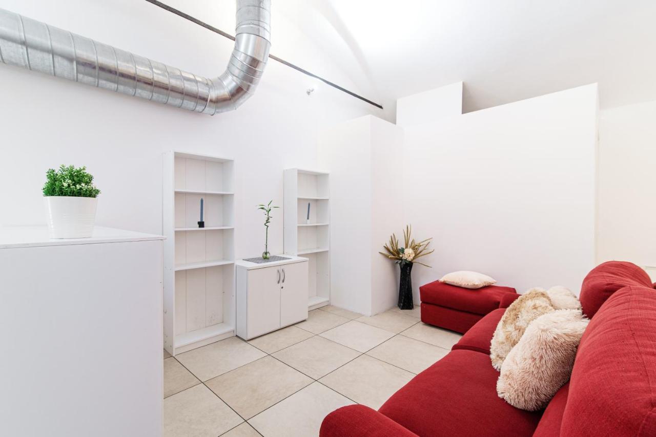 Loft Near Duomo Apartment Комо Екстериор снимка