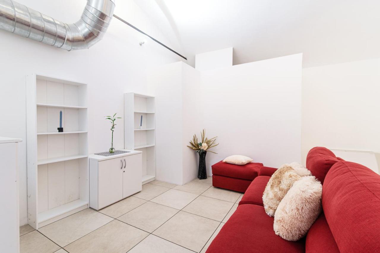 Loft Near Duomo Apartment Комо Екстериор снимка