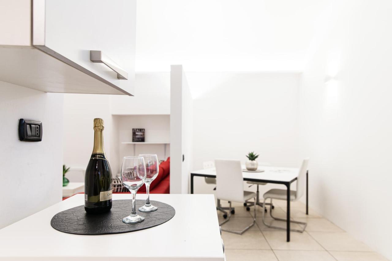 Loft Near Duomo Apartment Комо Екстериор снимка