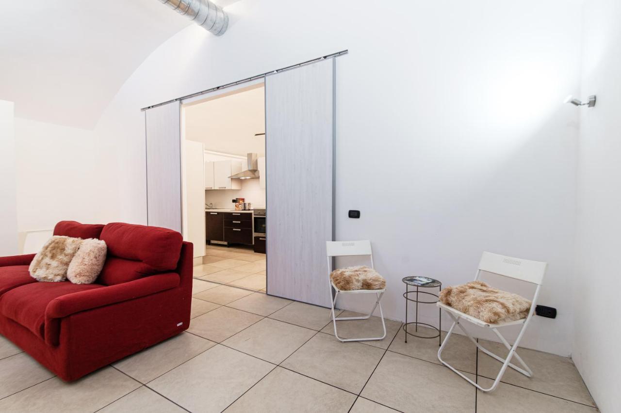 Loft Near Duomo Apartment Комо Екстериор снимка