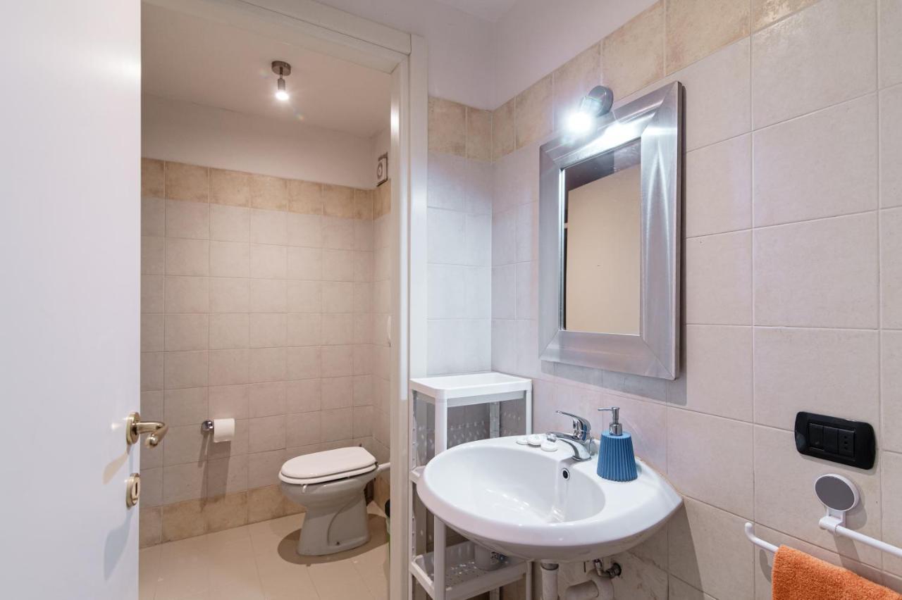 Loft Near Duomo Apartment Комо Екстериор снимка