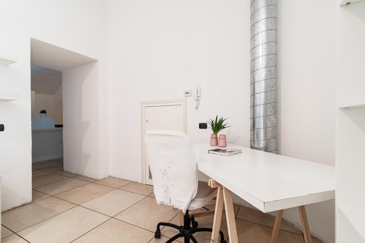 Loft Near Duomo Apartment Комо Екстериор снимка