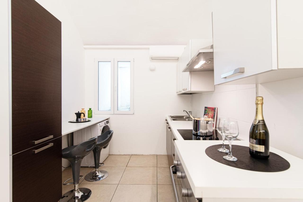 Loft Near Duomo Apartment Комо Екстериор снимка