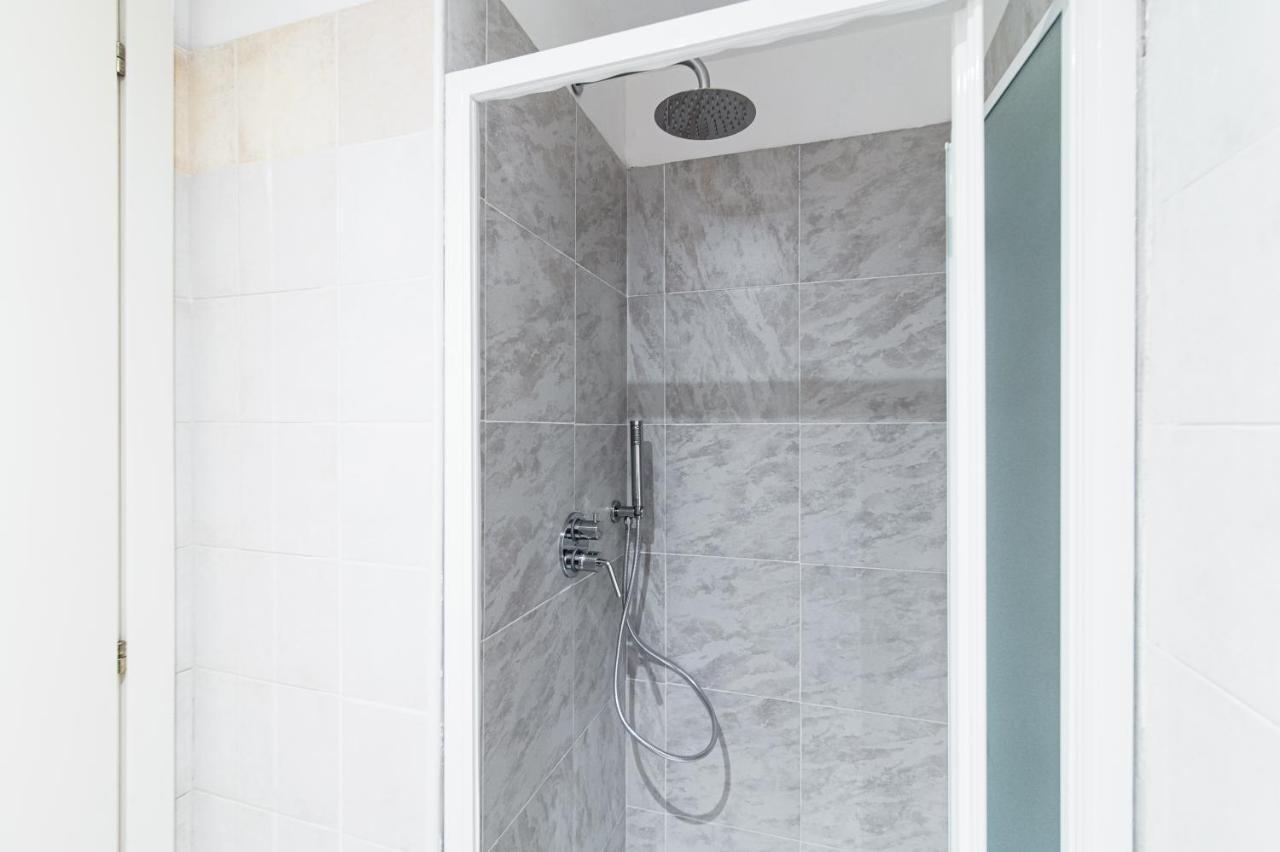 Loft Near Duomo Apartment Комо Екстериор снимка